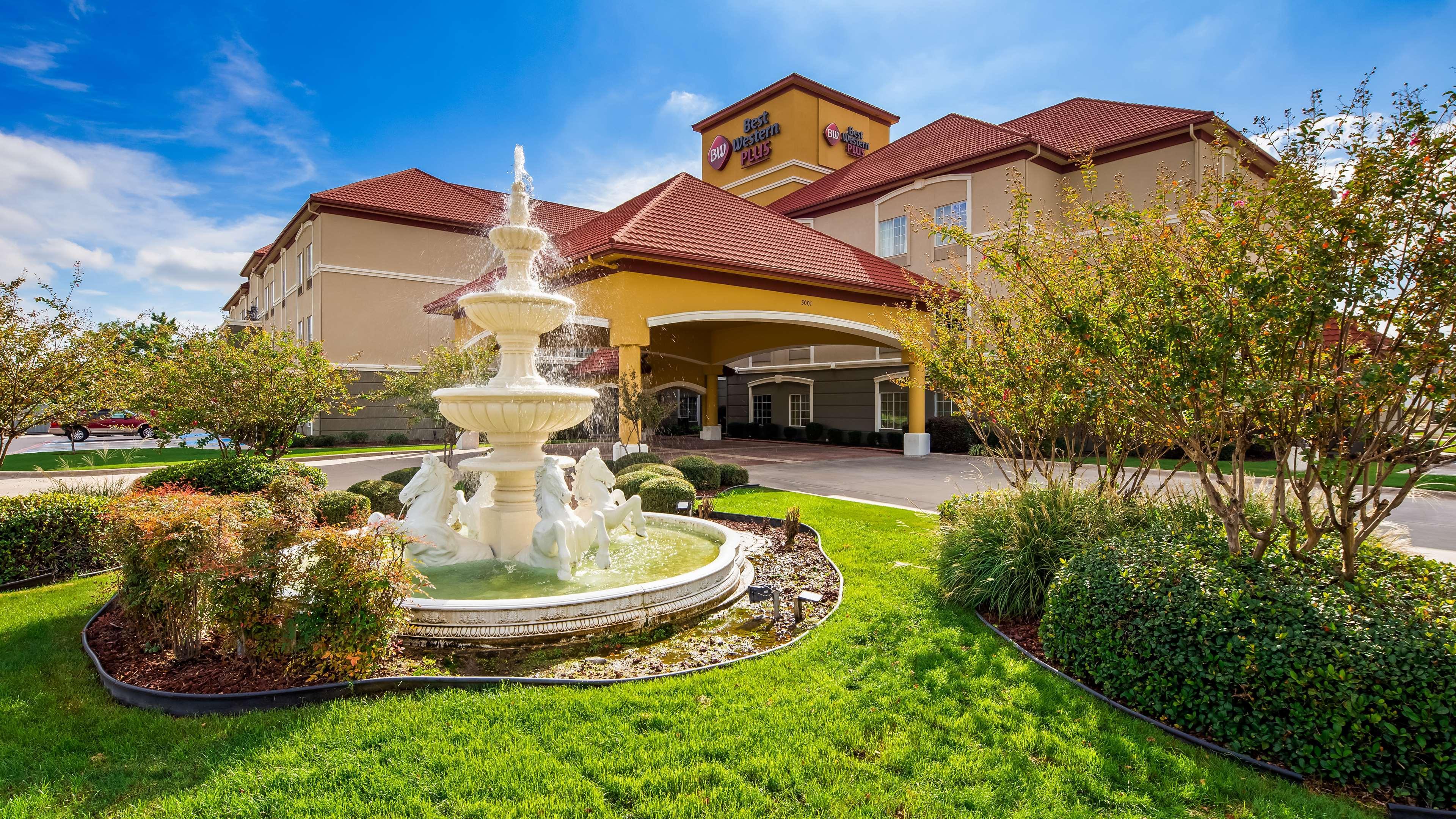 Best Western Plus Monica Royale Inn & Suites Greenville Eksteriør bilde